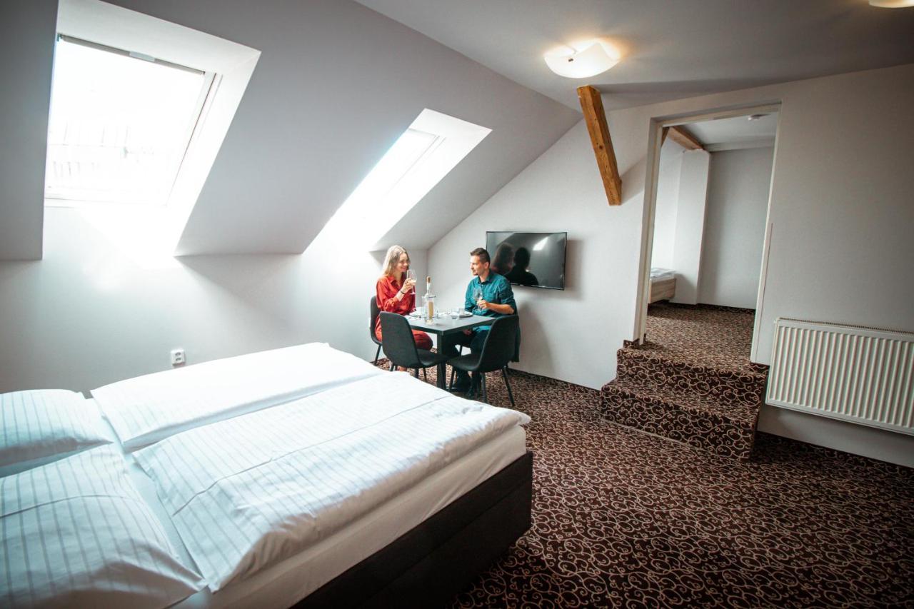 Hotel Brixen Praga Exterior foto